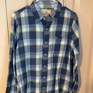 Hollister Plaid Shirt, size small, and hardly used.
